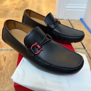 Ferragamo Mens loafer